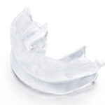 Cuchilla dental de alta precisión para procedimientos odontológicos, diseñada para cortes suaves y efectivos en tratamientos dentales.