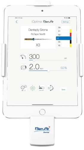 Alt text: Dispositivo dental inteligente con pantalla táctil y control de velocidad y torque, utilizado para procedimientos odontológicos precisos.