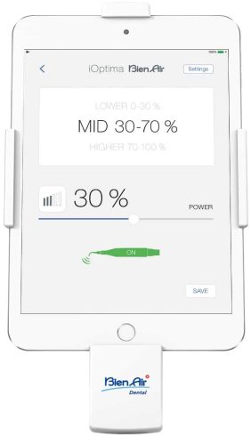 Dispositivo dental Bien Air con control digital para ajustar niveles de aire en tratamientos odontológicos. Equipo compacto y tecnológico para clínicas dentales modernas.
